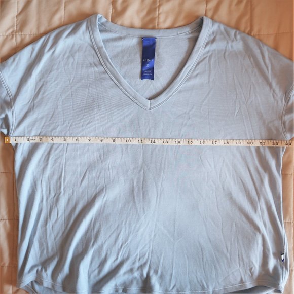 Light Blue Burrow V-neck Long Sleeved Top NWOT - Picture 3 of 5